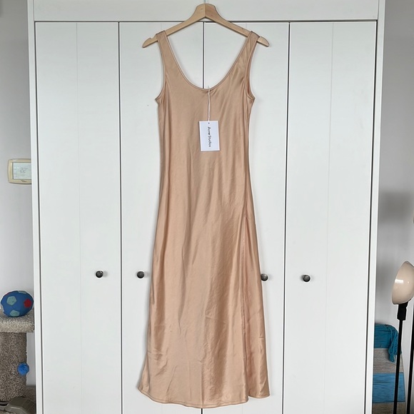 Acne studio beige satin dress - Picture 1 of 4